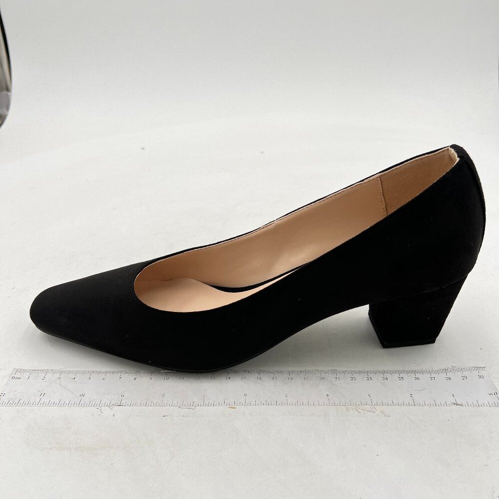 Elegant Black Women's Pumps